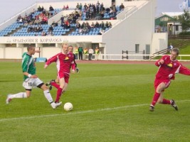 <p>
	2004 Brei&eth;ablik - Haukar 2 - 0. &nbsp;P&eacute;tur Sigur&eth;sson skorar fyrsta mark Brei&eth;abliks gegn Haukum &aacute;ri&eth; 2004.</p>
