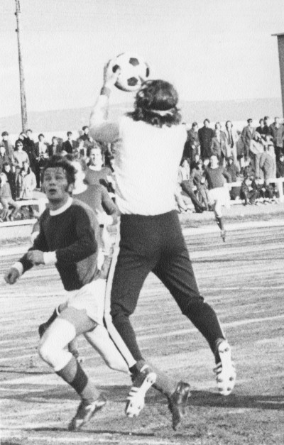 <p>1971 Brei&eth;ablik - KR 1 - 0. &Oacute;lafur H&aacute;konarson og Gu&eth;mundur H. J&oacute;nsson &aacute; Melavellinum.</p>