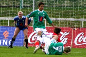 <p>
	2006 Brei&eth;ablik - Valur 2 - 1. &nbsp;Hj&ouml;rvar, Oliver og Kristj&aacute;n &Oacute;li standa v&ouml;rnina &iacute; leik vi&eth; Val 2006.</p>
