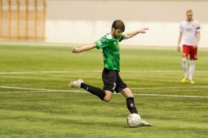 <p>
	2014 HK - Brei&eth;ablik 1 - 2. &nbsp;Stef&aacute;n G&iacute;slason me&eth; sendingu af mi&eth;junni. &nbsp;Mynd: HVH</p>
