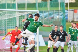 <p>
	2014 Brei&eth;ablik - Keflav&iacute;k 4 - 4. &nbsp;Stef&aacute;n G&iacute;slason skora&eth;i 3. mark Blika &aacute; 88. m&iacute;n&uacute;tu. &nbsp;Mynd: HVH</p>
