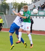 <p>
	2016 Brei&eth;ablik - Stjarnan 2-1. Alfons Sampsted &iacute; b&aacute;r&aacute;ttu um boltann. Mynd: &Oacute;mar Vilhelmsson</p>
