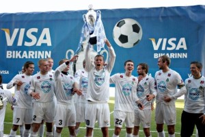 <p>
	&THORN;ann 3. okt&oacute;ber, 2009 sigra Blikar Fram &iacute; &uacute;rslitaleik VISA Bikarsins og &thorn;ar me&eth; er karlali&eth; Brei&eth;abliks Bikarmeistari KS&Iacute; 2009 &iacute; fyrsta sinn &iacute; s&ouml;gu f&eacute;lagsins. Alfre&eth; Finnbogason me&eth; bikarinn. &Aacute; mynd f.v: Kristinn Steind&oacute;rsson, Arni Kristinn Gunnarsson, Reynir Magn&uacute;sson, Finnur Orri Margeirsson, Alfre&eth; Finnbogason, Arn&oacute;r A&eth;alsteinsson, Olgeir Sigurgeirsson, K&aacute;ri &Aacute;rs&aelig;lsson og Arnar Gr&eacute;tarsson.</p>
