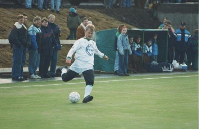 <p>
	V&iacute;gsluleikur sandgrasvallarinns &aacute;ri&eth; 1991. &THORN;orsteinn Geirsson.</p>
