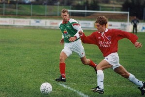 <p>1995 Brei&eth;ablik - Valur 2 - 1. &nbsp;&Uacute;lfar &Oacute;ttarsson &iacute; leik vi&eth; Val &aacute;ri&eth; 1995.</p>
