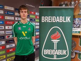 <p>
	El&iacute;as Rafn &Oacute;lafsson 16 &aacute;ra&nbsp;markv&ouml;r&eth;ur skrifar undir 3 &aacute;ra leikmannasamning vi&eth; Brei&eth;ablik. Mynd: HVH.</p>
