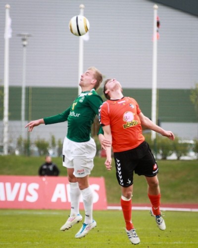 <p>
	2011 Brei&eth;ablik - Fylkir 3 - 1. &nbsp;J&ouml;kull I El&iacute;sarbetarson berst um boltann. &nbsp;Mynd: Kristj&aacute;n Orri J&oacute;hansson</p>
