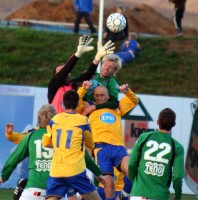 <p>
	2008 Grindav&iacute;k - Brei&eth;ablik 2 - 2. &nbsp;Marel J&oacute;hann Baldvinssson &iacute; h&ouml;rku bar&aacute;ttu &iacute; leik vi&eth; Grindav&iacute;k. Marel skora&eth;i fyrra marki&eth; &iacute; 2 - 2 jafntefli. &nbsp;Mynd: Einar Freyr J&oacute;nsson</p>
